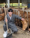 대기업 그만두고 축산 가업 물려받은 영암의 청년 혁신 귀농인 - 뽐뿌:뉴스게시판 대기업 그만두고 축산 가업 물려받은 영암의 청년 혁신 귀농인