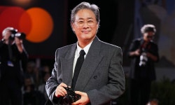 박찬욱 “신작 ‘어쩔수가없다’ 오랜 인연의 결실” - 뽐뿌:뉴스게시판 박찬욱 “신작 ‘어쩔수가없다’ 오랜 인연의 결실”