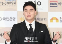 이장우, 파리서 샤넬 구해 후 관세 폭탄 “한국보다 비싸게 사” - 뽐뿌:방송/연예뉴스 이장우, 파리서 샤넬 구해 후 관세 폭탄 “한국보다 비싸게... 