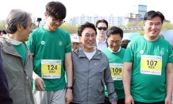 김민석 총리 “전남·광주 통합 뉴호남 대한민국 선두 될 것” - 뽐뿌:정치/경제뉴스 김민석 총리 “전남·광주 통합 뉴호남 대한민국 선두 될 것”