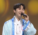 트롯가수 김태욱, 장르 초월 민요샛별 변신 스페셜 무대 - 뽐뿌:방송/연예뉴스  트롯가수 김태욱, 장르 초월 민요샛별 변신 스페셜 무대