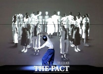 ‘SNU Commons 중앙도서관’ 개관 기념 퍼포먼스 [포토] - 뽐뿌:사회/문화뉴스  ‘SNU Commons 중앙도서관’ 개관 기념 퍼포먼스 [포토]