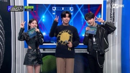 COMEBACK LIMELIGHT (라임라잇) - MADELEINE | Mnet 230810 방송 - 곰TV