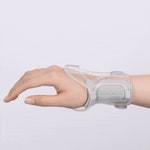 중요한건 꺾이지 않는 손목! 탄탄한 TPU소재로 편안한 디닥착 손목보호대 by 에어리프 주식회사