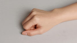 한의원에서만 살 수 있었다던 한방크림! 극심한 피부 트러블도 한큐에! by 주식회사 지피인터내셔널