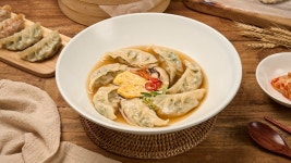 매일 완판되는 수제 손만두 맛집, 인화당 고기 & 김치 손만굿국 매일 완판되는 수제 손만두 맛집, 인화당 고기 & 김치 손만굿국 