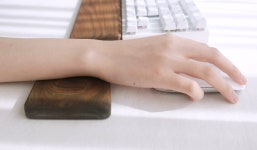 나의 공간에 가장 특별한 물건, 흑단/유창목 키보드 마우스 팜레스트 세트