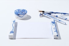 현대적 감각으로 재해석한 도자기 붓과 연적