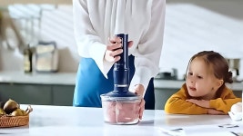 신비로운 주방의 마법사! 요리손질의 든든한 친구, 무선 핸드블렌더 by 주식회사 엠투글로벌