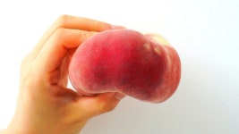 납작이 도넛 <거반도 복숭아> 쫀득한 식감에 한번 풍미에 두번 놀라요!! by 도란도란마켓