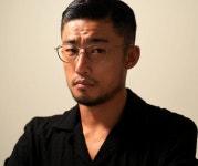 선글라스 클립까지 장착된 독보적 퀄리티의 오버사이즈 안경, 와일더기어 by 포아이즈