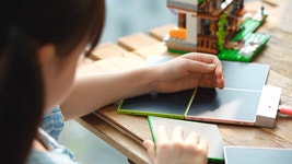 친환경 태양광 에너지를 더 재미있게 배워요ㅣ레고형 솔라브릭 태양광 충전기