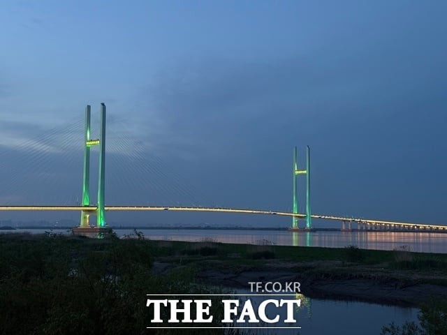 북중 신압록강대교 12년 만에 공식 개통과 그 의미 관련 사진