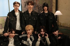멜론매거진>멜론 TUNEXX (튜넥스) 내가 살아있다는 증거 자켓 촬영 비하인드