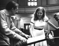 멜론매거진>멜론 장미의 눈물 – 첼리스트 자클린 뒤 프레의 삶