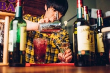 멜론매거진>멜론 프로 뮤지션이 선곡하는 뮤직 바, 연남동 Hey Joe Bar