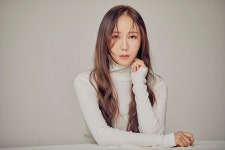 멜론매거진>멜론 더욱 성숙한 목소리로 돌아온 반하나 [처음부터 만나지 않았더라면]