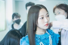 멜론매거진>멜론 싱어송라이터 쿠잉 (COOING)의 변신! ONE LAST TIME