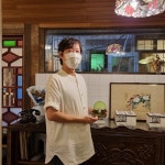 멜론매거진>멜론 고즈넉함 속 여유로움을 찾고 싶다면, 커피 한약방 & 혜민당
