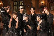멜론매거진>멜론 ALL(H)OURS(올아워즈) GIMME GIMME 뮤직비디오 촬영 현장 비하인드