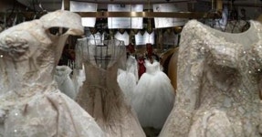 아내가 이혼 청구 | 위키트리 남편은 나에게 묻지도 않고 청소와 요리를 한다...극단적 사랑에 숨 막혀 ... 아내가 이혼 청구