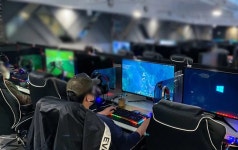 “이 PC방 갔다 왔으면 검사를…” 며칠 내내 같은 PC방 갔던 확진자 | 위키트리 “이 PC방 갔다 왔으면 검사를…” 며칠 내내 같은 PC방 갔던... 