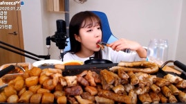 비유력 진짜 대박… 쯔양 곱창 먹방에 달린 전설의 베댓 수준 | 위키트리 비유력 진짜 대박… 쯔양 곱창 먹방에 달린 전설의 베댓 수준