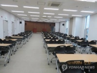 혈세 177억 살살 녹여 만든 남북연락사무소 내부는 이랬다 (사진 13장) | 위키트리 혈세 177억 살살 녹여 만든 남북연락사무소 내부는... 