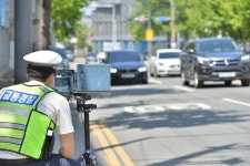 내일(29일)부터 스쿨존 불법주정차 차량에 직접 정의구현 할 수 있다 | 위키트리 내일(29일)부터 스쿨존 불법주정차 차량에 직접 정의구현 할... 