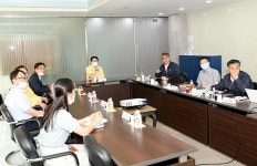 최종환 파주시장, 중소기업과 현장간담회 가져 | 위키트리 최종환 파주시장, 중소기업과 현장간담회 가져