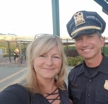 모자 때문에 도넛 판매 거부한 직원, 그 직원에게 회사 나가라고 한 던킨도너츠 | 위키트리 모자 때문에 도넛 판매 거부한 직원, 그 직원에게 회사... 