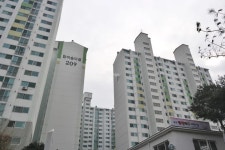 안기세영, 아이유, 싸이, 참이슬… 이런 아파트 이름이 진짜로 있습니다 | 위키트리 안기세영, 아이유, 싸이, 참이슬… 이런 아파트 이름이 진짜로... 