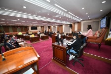 포천시의회, 추산초교 학생 대상 청소년 의정교실 개최 | 위키트리 포천시의회, 추산초교 학생 대상 청소년 의정교실 개최