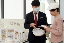 탈모인들에게 초미의 관심 LG전자 탈모치료기… 드디어 가격이 공개됐습니다 | 위키트리 탈모인들에게 초미의 관심 LG전자 탈모치료기... 