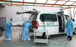  화순군, 집단감염 요양병원 환자 ‘격리 전원’ 조치 | 위키트리  화순군, 집단감염 요양병원 환자 ‘격리 전원’ 조치