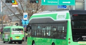 달리다 시동 꺼지고 뒷문 열리고…서울 전기버스 아찔 | 위키트리 달리다 시동 꺼지고 뒷문 열리고…서울 전기버스 아찔