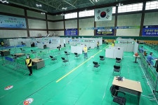 고양시, 어울림누리 체육관에 예방백신 접종센터 개소 | 위키트리 고양시, 어울림누리 체육관에 예방백신 접종센터 개소