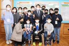 아동친화도시 장흥군, 아동목소리가 반영되도록 꽃길 깔아요 | 위키트리  아동친화도시 장흥군, 아동목소리가 반영되도록 꽃길 깔아요