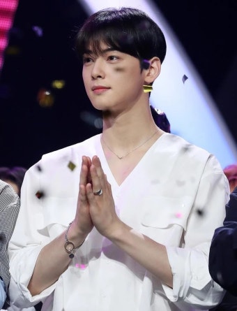 문빈 