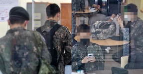 일과 중 PC방에서… 이렇게 황당하게 근무하는 군인이 한국군에 있다 | 위키트리 일과 중 PC방에서… 이렇게 황당하게 근무하는 군인이... 
