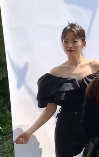 “보정이 필요 없다”…모두가 깜짝 놀랄만한 천우희 실물 영상 | 위키트리 “보정이 필요 없다”…모두가 깜짝 놀랄만한 천우희 실물 영상