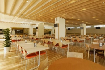 일본 선수들이 골판지 침대 버리고 묵고 있는 '호텔급 숙소'의 사진 (사진 4장) | 위키트리 일본 선수들이 골판지 침대 버리고 묵고 있는 '호텔급...