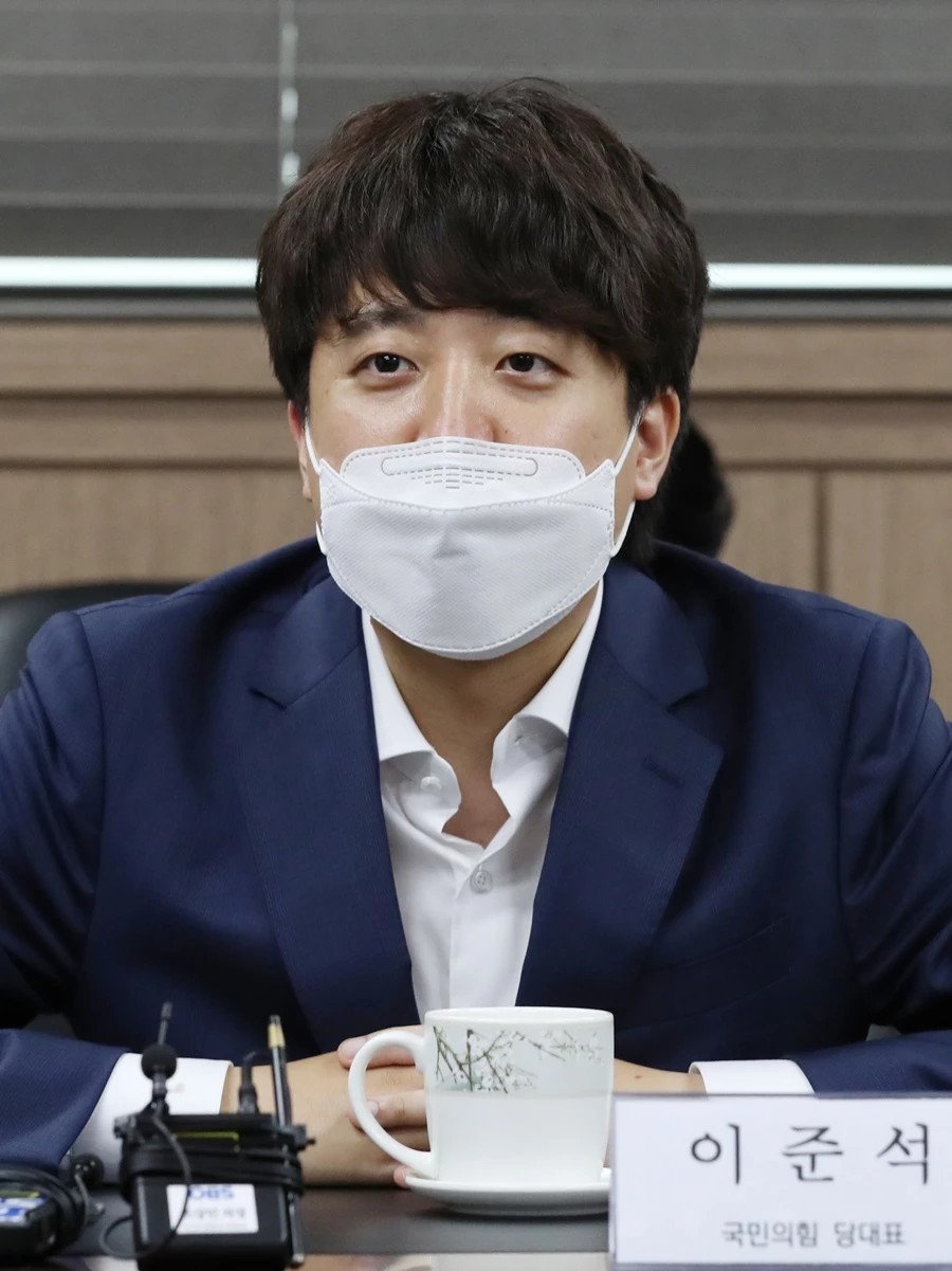 이준석 국회의원, 세후 992만 2000원의 월급 공개…가보자GO서 유쾌한 분위기 속으로