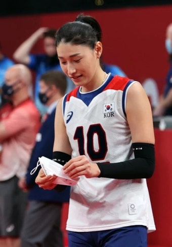 [속보] 배구여제 김연경, 국가대표 은퇴한다 (공식) | 위키트리 [속보] 배구여제 김연경, 국가대표 은퇴한다 (공식)