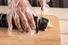 “일하시는 아줌마가 루이비통을…” 김밥집 별점 테러한 손님 | 위키트리 “일하시는 아줌마가 루이비통을…” 김밥집 별점 테러한 손님