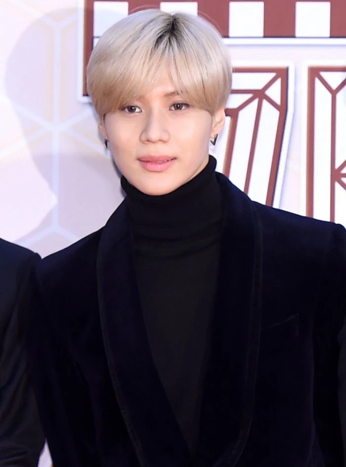 가수 태민, 이터널 미니 5집 발매 이벤트 열풍...팬들 열광