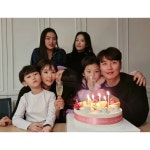 “도장 찍을 일...” 오남매 중 제일 조용하다는 이동국 둘째 딸, 박수 쏟아질 소식 전했다 | 위키트리 “도장 찍을 일...” 오남매 중 제일... 