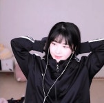 얼굴 드러낼 생각 없다던 BJ, 2년 만에 얼공… 별풍선 벼락 터졌다 (사진) | 위키트리 얼굴 드러낼 생각 없다던 BJ, 2년 만에 얼공… 별풍선... 