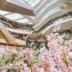 여의도 벚꽃길 보고 쇼핑까지♥ 테슬라까지 볼 수 있다는 IFC몰 플래그십 스토어 4곳 | 위키트리 여의도 벚꽃길 보고 쇼핑까지... 