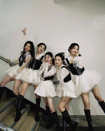레드벨벳・(여자)아이들 싹 다 제치고…이번 주 ‘음악중심’ 1위... 위키트리 레드벨벳・(여자)아이들 싹 다 제치고…이번 주 ‘음악중심’ 1위...